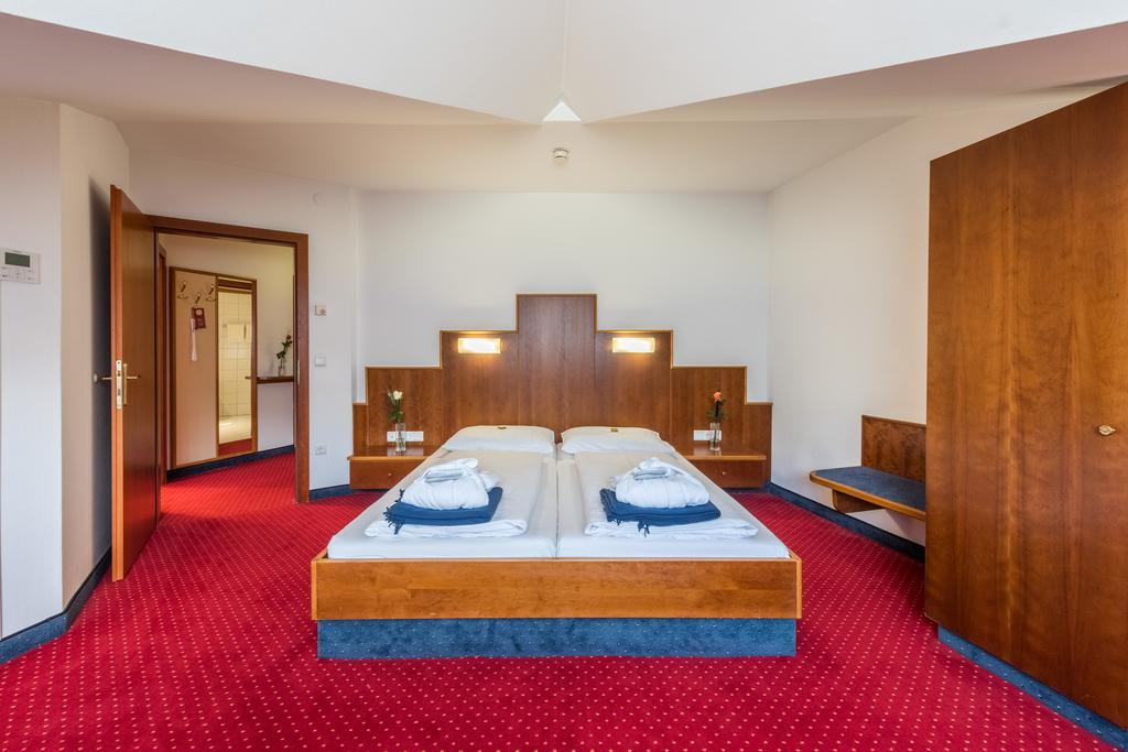 Hotel Paradies グラーツ エクステリア 写真
