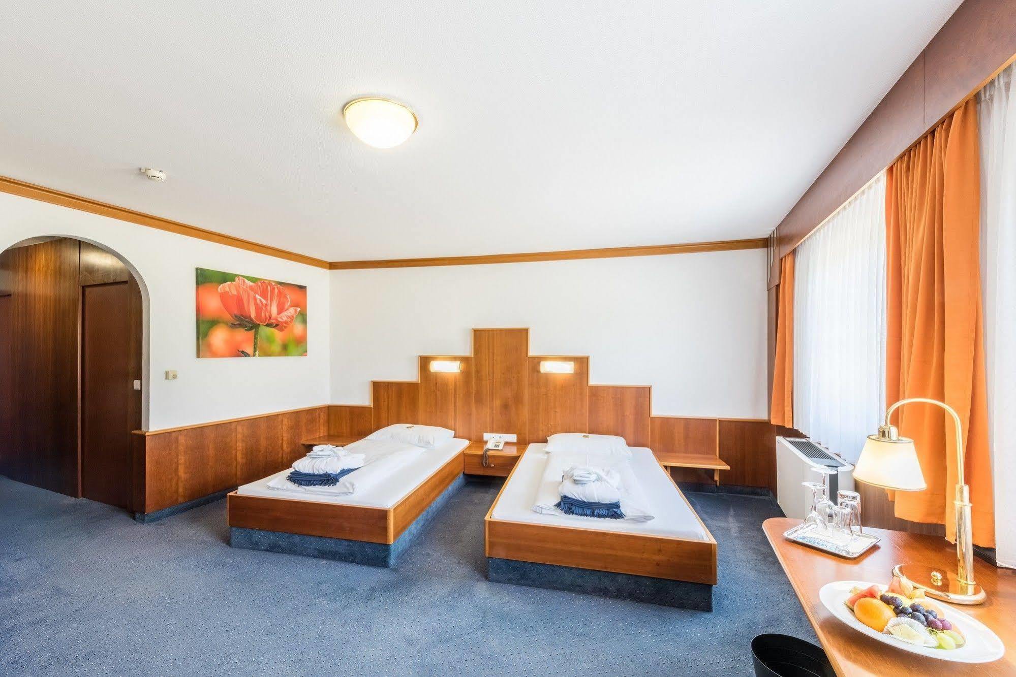 Hotel Paradies グラーツ エクステリア 写真